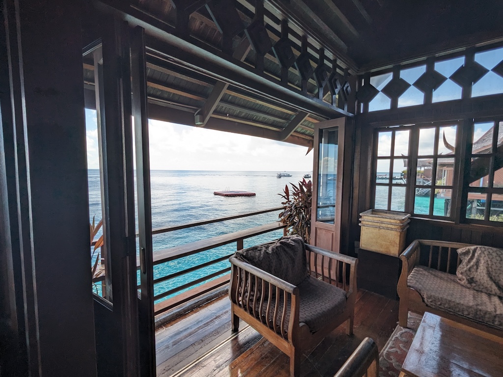 Mabul Water Bangalow Resort